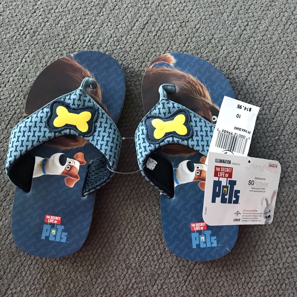 NWT Secret life of pets boys flip flops shoes